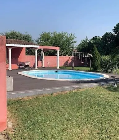 Avec Piscine, Spa, Terrain De Petanque, Baby Foot, Ping Pong Labarthe-sur-Leze
