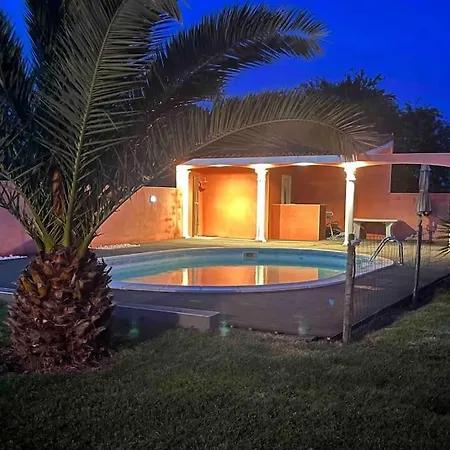 Villa Avec Piscine, Spa, Terrain De Petanque, Baby Foot, Ping Pong