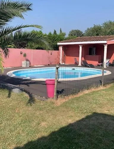 Avec Piscine, Spa, Terrain De Petanque, Baby Foot, Ping Pong فيلة *