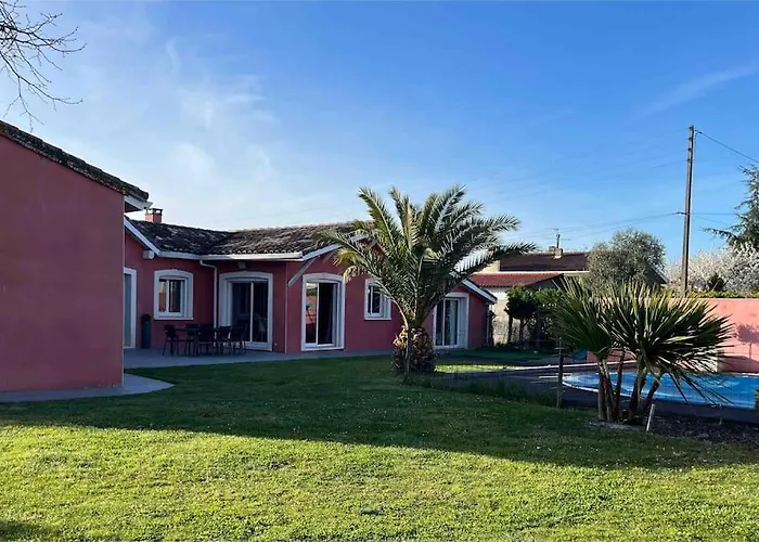 فيلة Avec Piscine, Spa, Terrain De Petanque, Baby Foot, Ping Pong